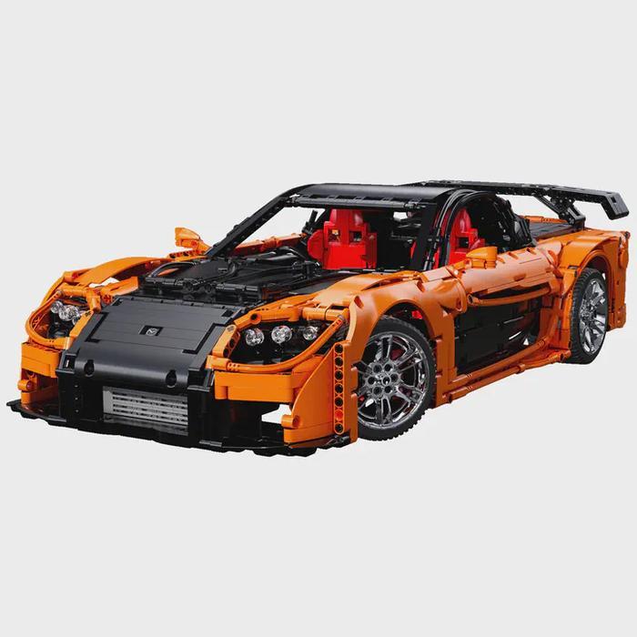 Double E CaDA Master 1:8 Mazda RX-7 C61502W Building Block