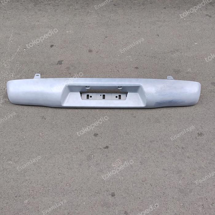 Jual Mazda Genuine Parts Bumper Belakang Mazda Bt50 Un Tahun 2006 Ke Atas Kode 091