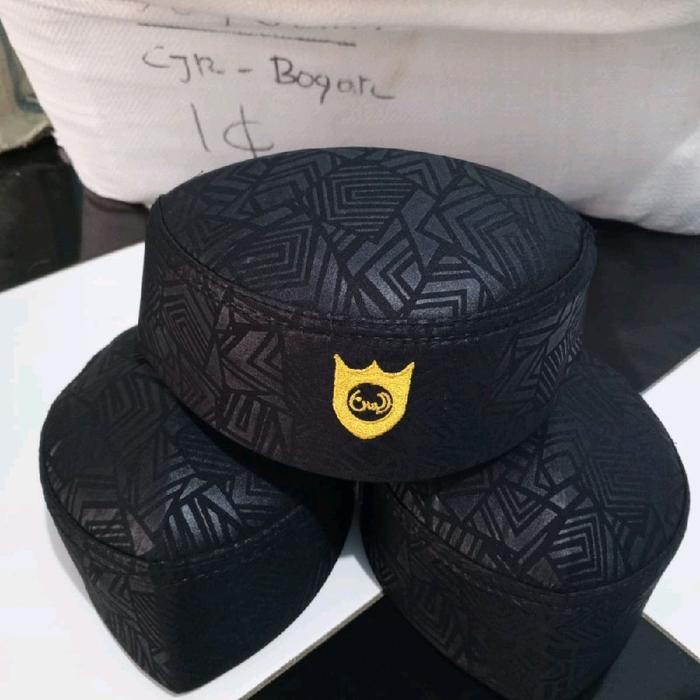 Peci Kopeah Malaysia Terompah Motif Sultan/Peci Malaysia Embos Logo/Peci Malaysia Putih Pria