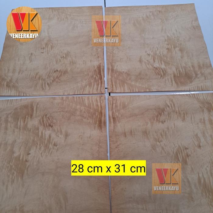 Veneer Kayu Exotic Maple
