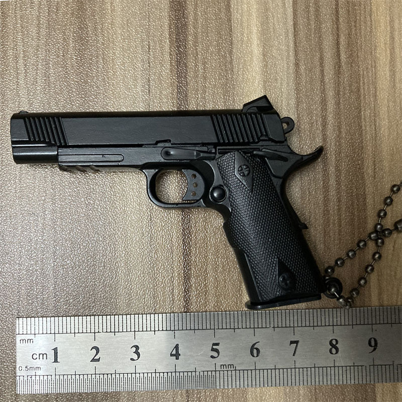 Mini Alloy Black M1911 Keychain Detachable Toy Gun Model Fake Gun Look Real Collection Pubg Prop