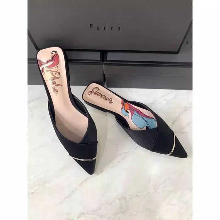 HOT flat shoes wanita pedro