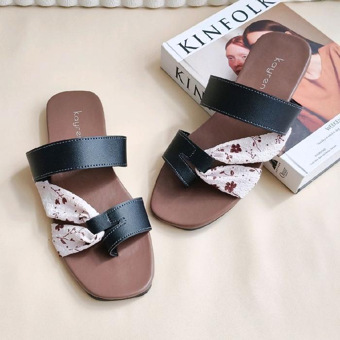 Sandal Flat Kimmy Teplek Cream Latte Series / Sendal Wanita Terbaru Kayren Cewek