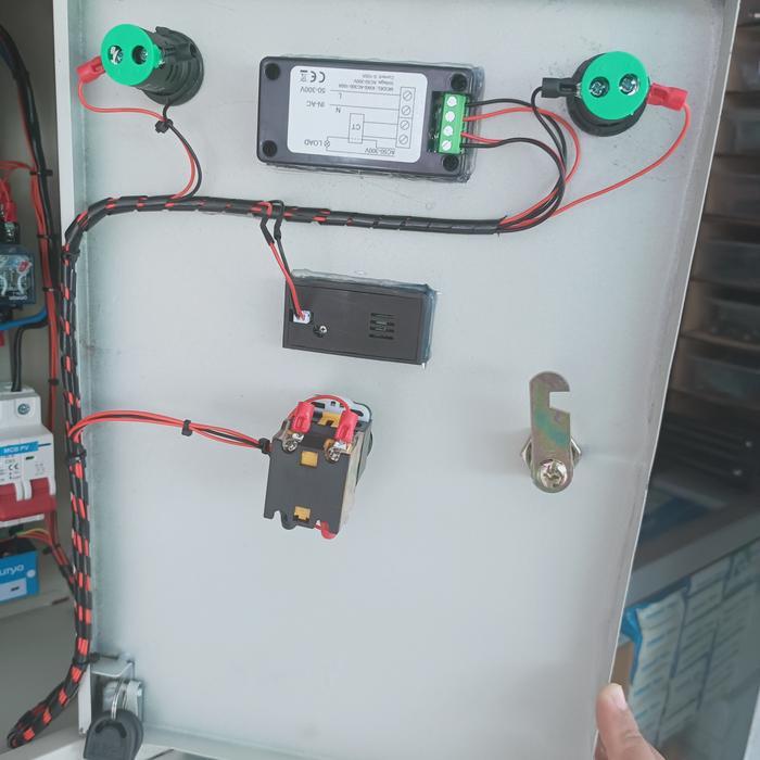 PAKET LENGKAP BOX PANEL PLTS OTOMATIS 3W WITH ATS LVD PANEL SURYA