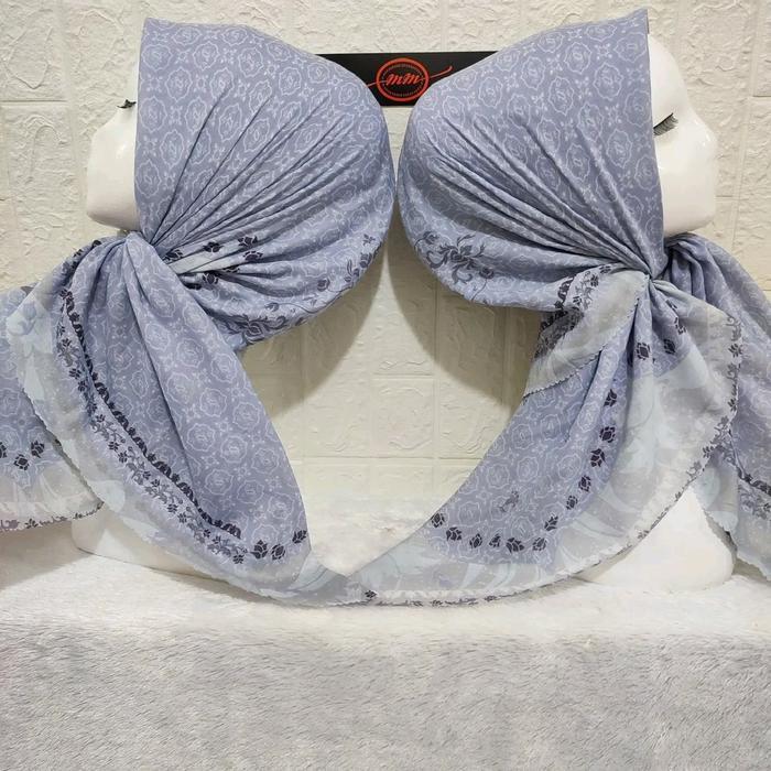 Hijab Segi Empat Voal Motif Lcb Biru Muda