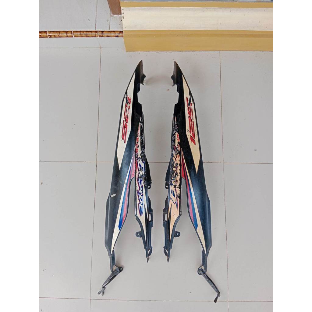 Body belakang honda New blade 125 Repsol. Original. Seken