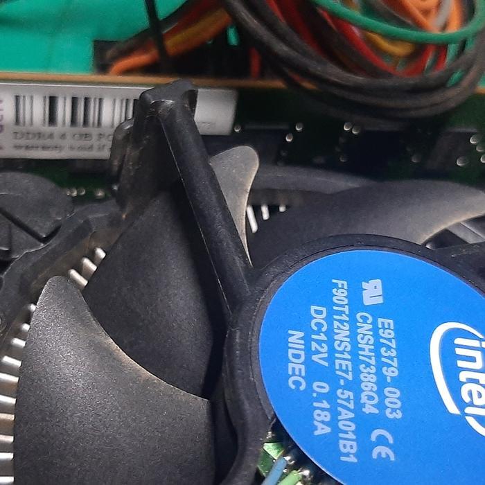 mb, asrock h110m-hdv lga 1151 dengan prsesor intel g4400-