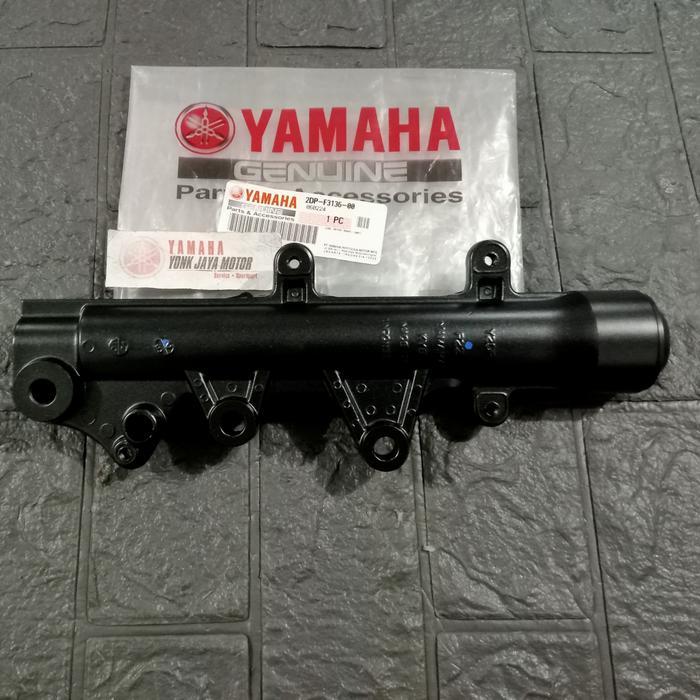 Bottom Shock Depan Tube Outer Kanan Yamaha N-Max 2Dp-F3136-00
