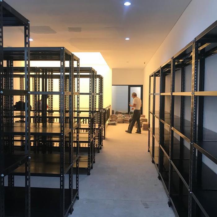 rak besi ukuran custom