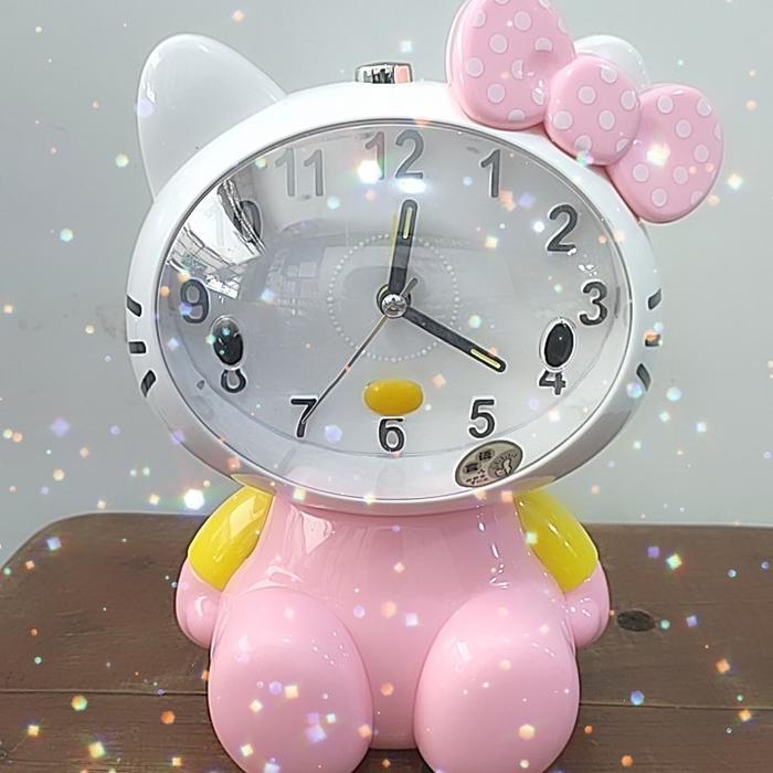 Jam meja  weker Hello Kitty alarm+ lampu