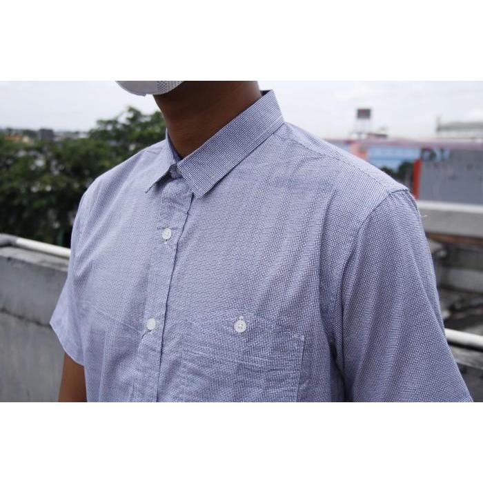 Kemeja Pria Lengan Pendek Motif Putih Kotak Contempo 06