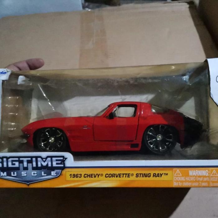 jada corvette stingray red