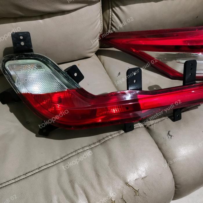 lampu bemper belakang wuling almaz original