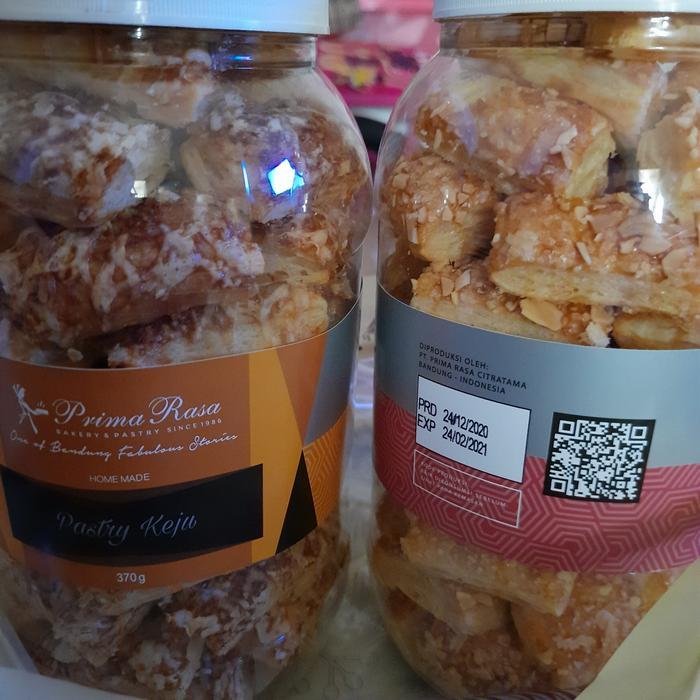 ap1q- Pastry Almond Toples Prima Rasa Bandung