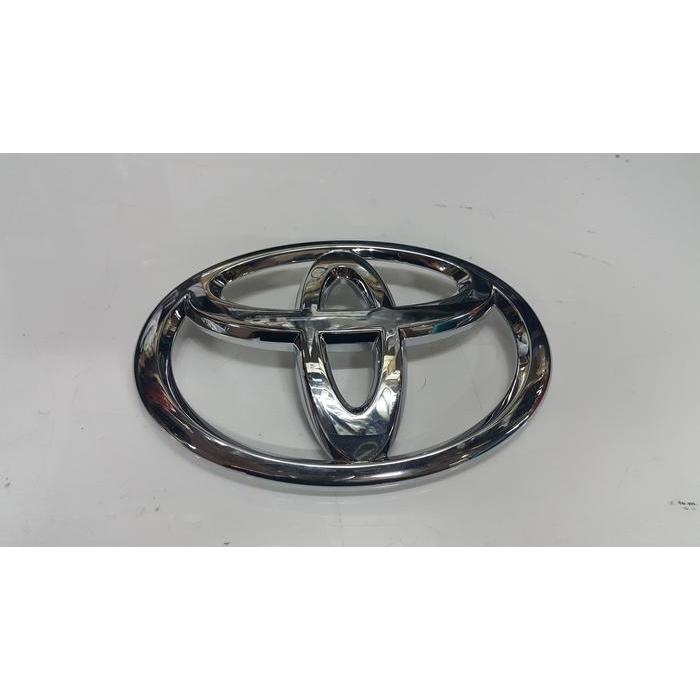 Jual Logo Depan Toyota/Logo Gril Depan Avanza New,Veloz,Innova 2012 On Ori Kode 005