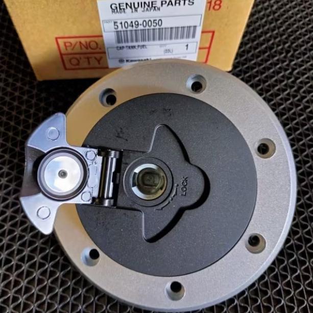 Ori baru tutup tangki ninja r rr tutup saja