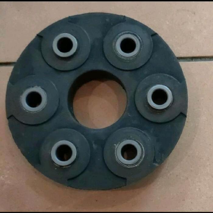 Karet Kopel Belakang Mercedes Benz W124 200 W202 C180