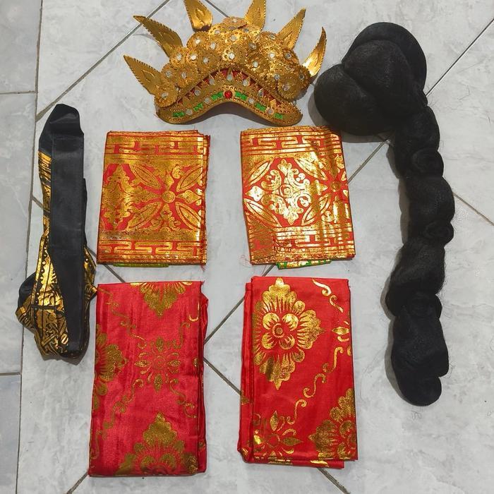 1Pasang Baju Adat Bali Anak(Cowok dan Cewek)/Baju COWOK CEWEK,Sanggul bali,ikat pria dan MAhkota