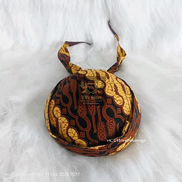 BLANGKON ANAK BATIK / blangkon / udeng / udeng bali / barongan / reog / pecut bopo / kendang /