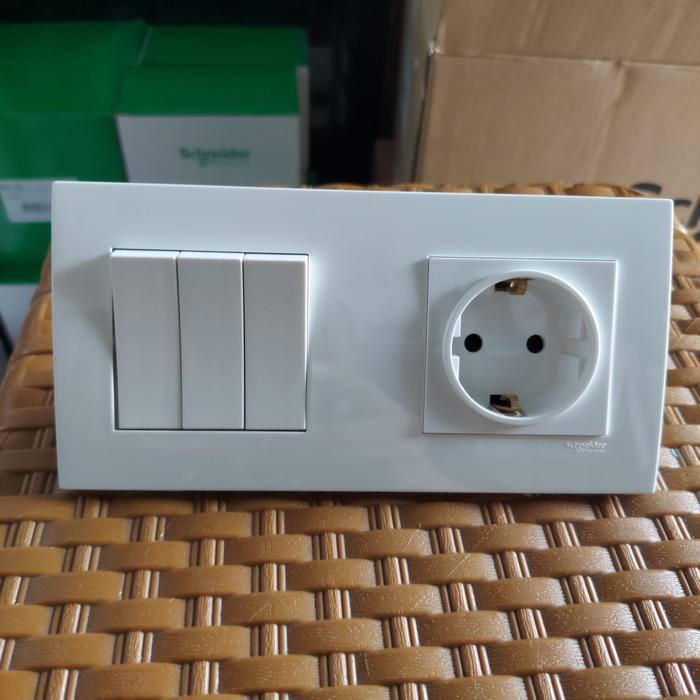 Vivace Saklar 3 Gang Dan Stop Kontak Schneider Gercep