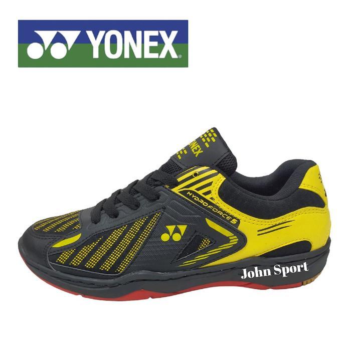 SEPATU OLAHRAGA BADMINTON PRIA YONEX HYDROFORCE 5 SOL KARET