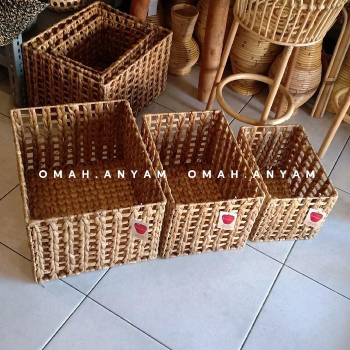 Keranjang Anyam Eceng Gondok Storage Eceng Gondok Keranjang Anyam Kerawang Eceng Gondok Penyimpanan