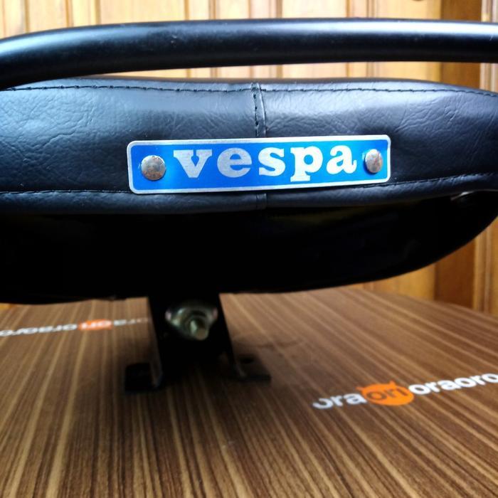 jok depan vespa super sprint merek MG
