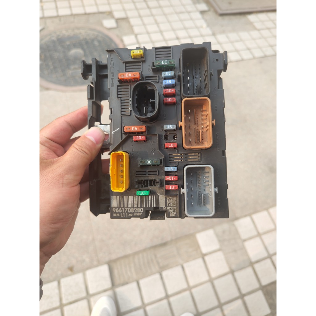 9664055780 9664826080 Fuse Box Control Unit Assembly Bsm-L11 For Peugeot 307 Citroen C4 Low