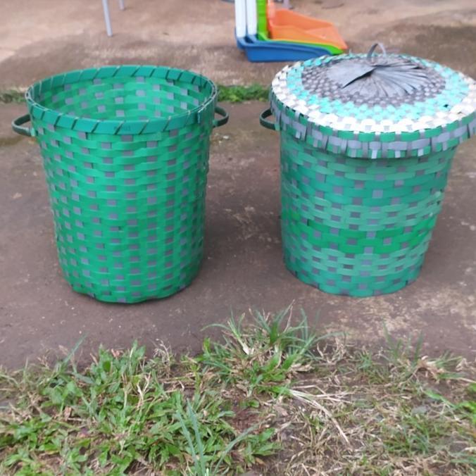 Murah Ada keranjang sampah anyaman plastik / keranjang sampah jumbo / tong Terlaris