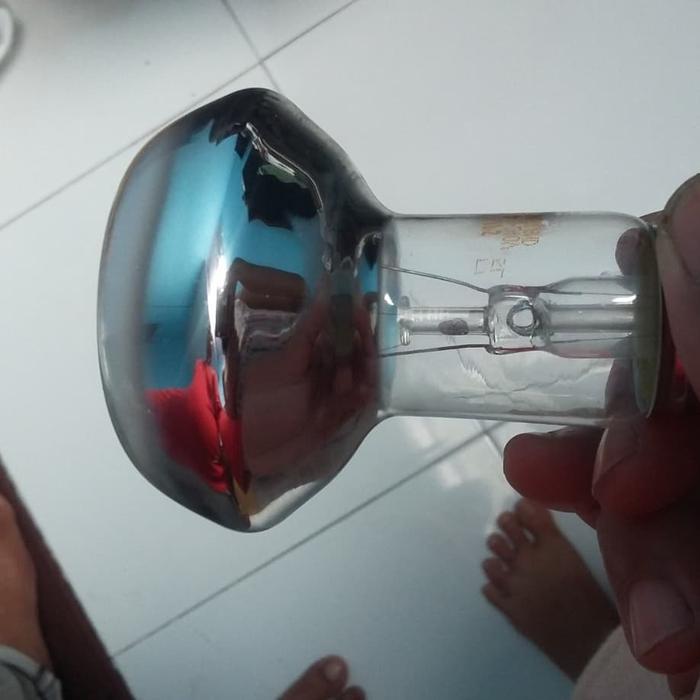 LAMPU PENGHANGAT RUANGAN. LAMPU BAYI. LAMPU AYAM KFC. LAMPU PEMANAS. L