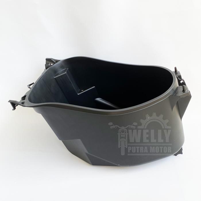 Box Bagasi Helm Honda Vario 150 Led 125 Esp 81250-K59-A70