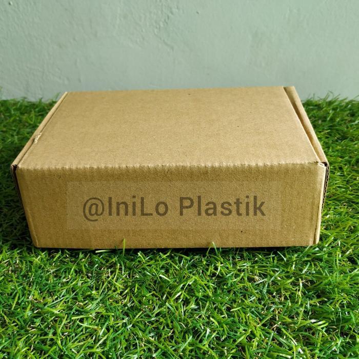 @1Pack Dus Box 18X18X8 / Dus Kue Cb Polos / Dus Hampers 18X18X8
