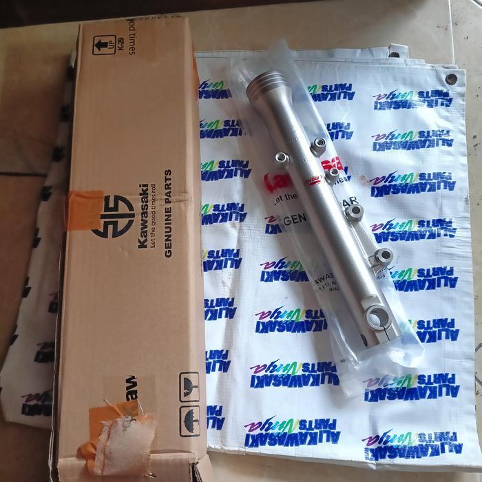 Tabung Sok Bottom Shock Depan Kanan Ninja R Ss Original