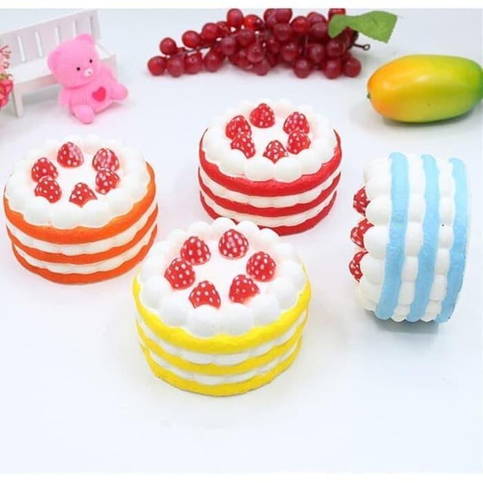 STRAWBERRY MARSMALLOW CAKE SQUISHY REPLIKA / shortcake replica areedy