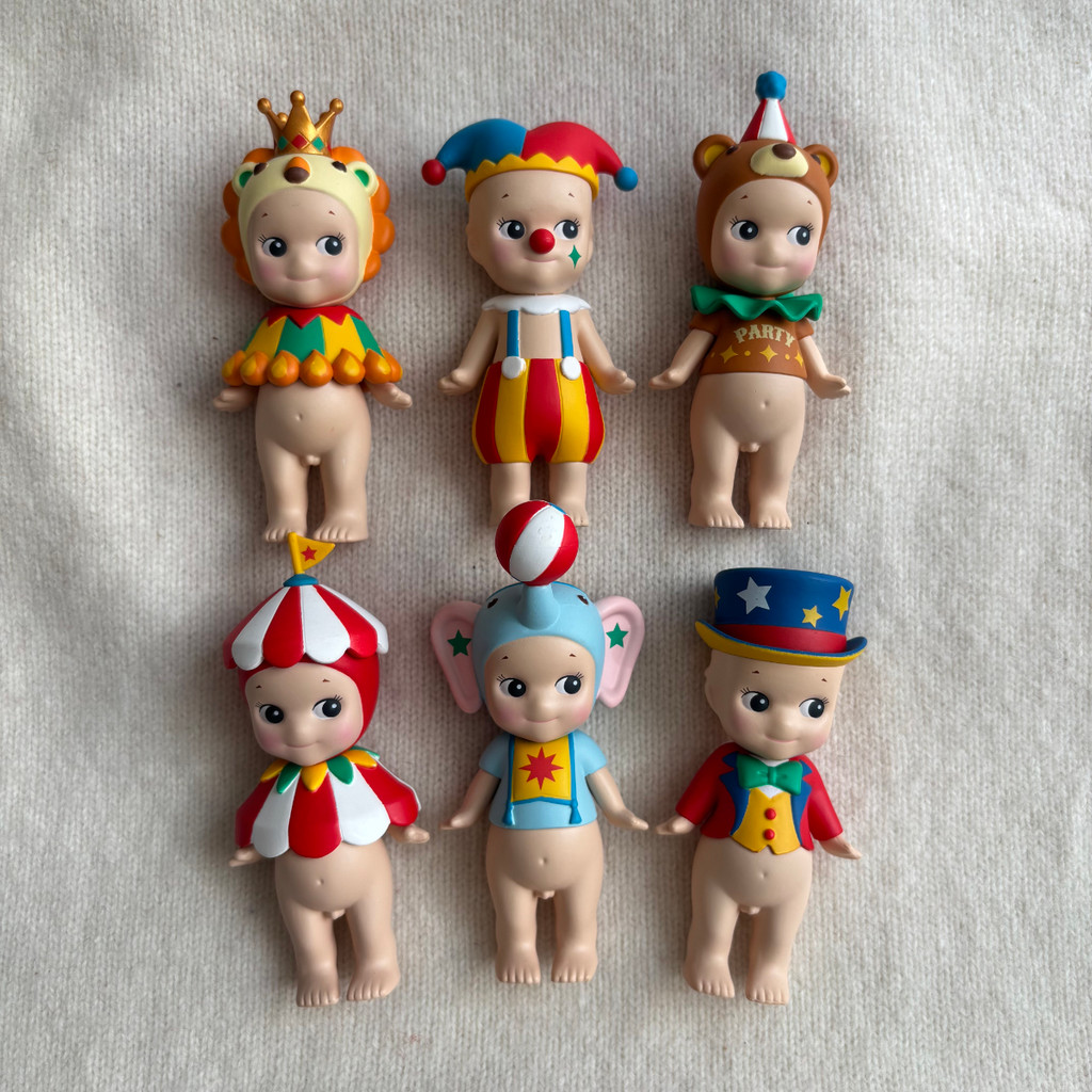 Sonny Angel Figure Circus 2019 No Box No Bag Blind Box Clown Bear Elephant Circus Tent Silk Hat