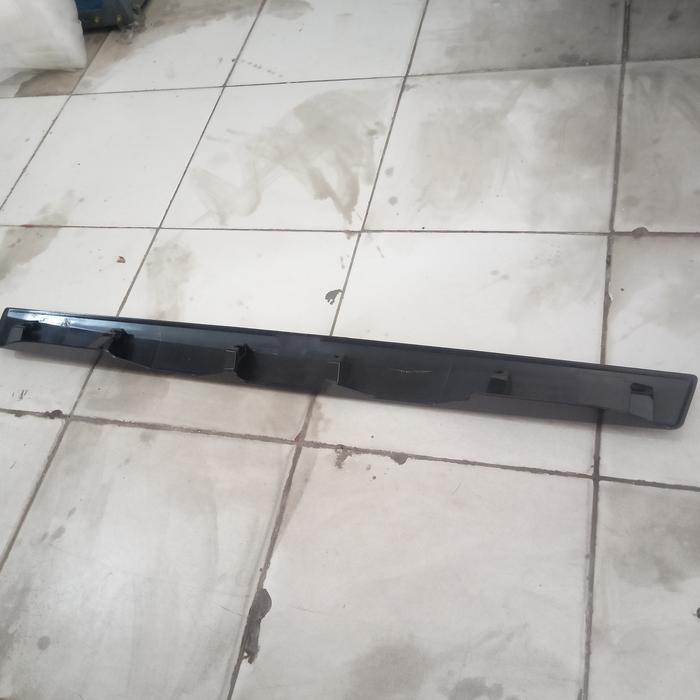 Garnish Bagasi/ Trunklid Toyota Avanza 2013 BEST