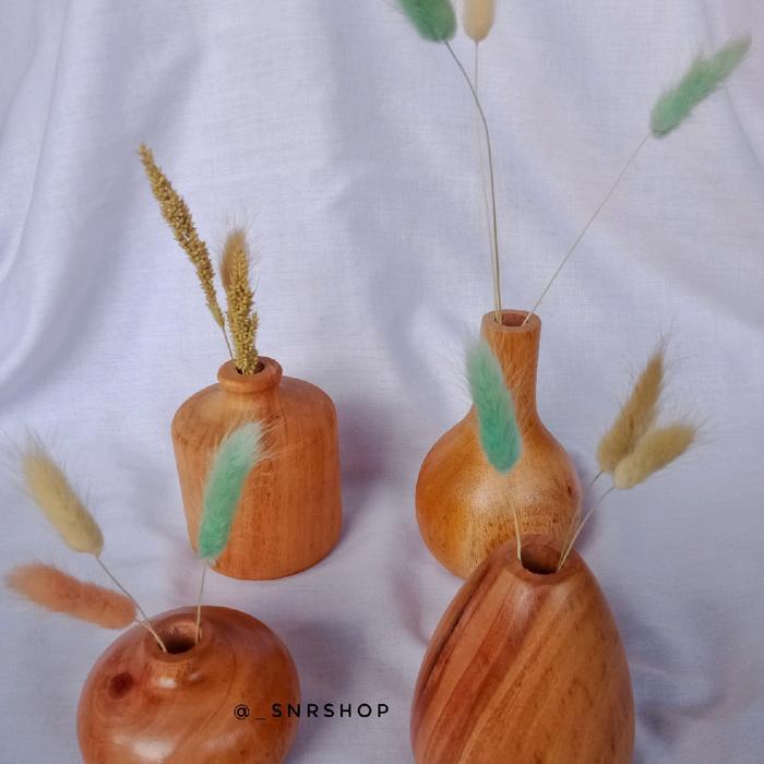 vas Bunga kayu Mahoni/Vas Aesthetic