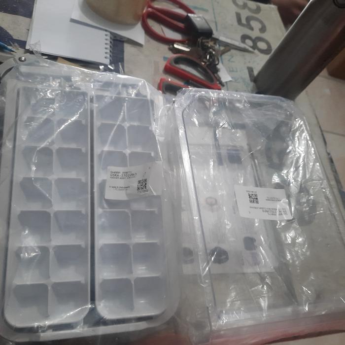 Ice Maker + Ice Box Kulkas Sharp