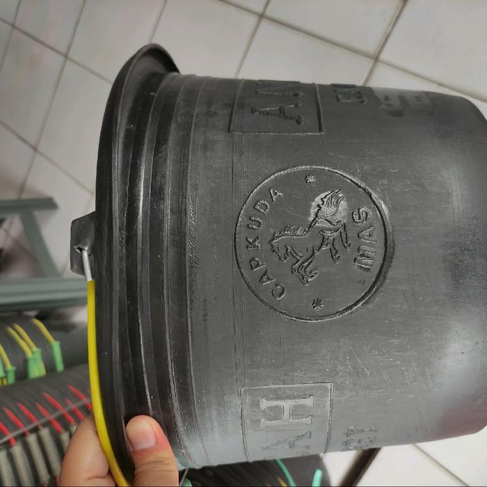 EMBER KARET SPJ/EMBER KARET 22 LITER HITAM ANTI PECAH KUAT DAN TAHAN LAMA