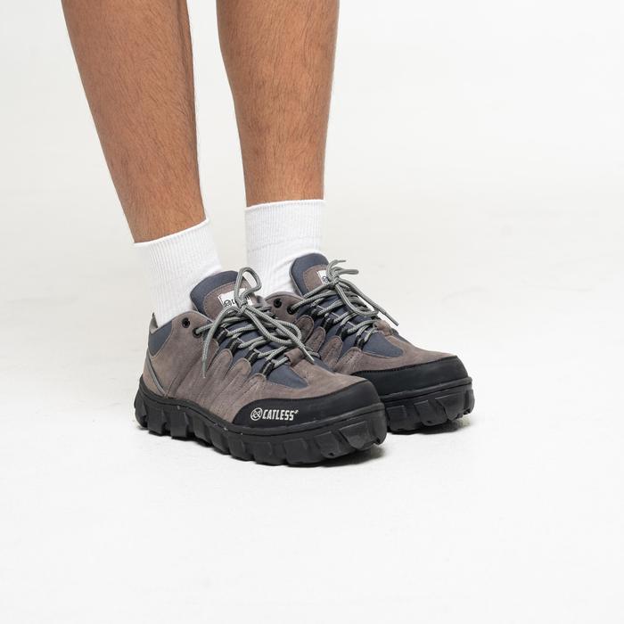 CATLESS - Sepatu Gunung Pria Wanita Unisex I Everest Sepatu Hiking Touring Outdoor Tracking dengan