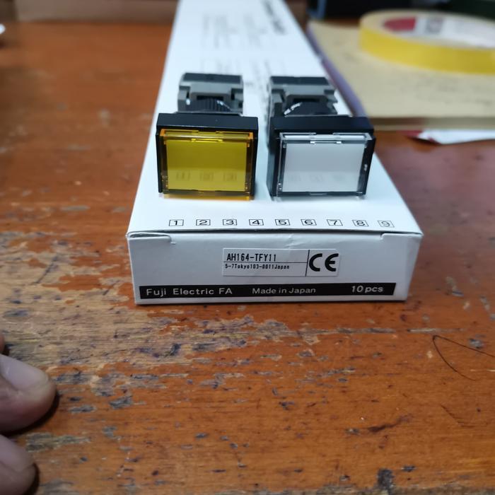 Ah164-Tfr11 Ah164-Tfg11 Ah164-Tfy11 Ah165-Tfw11 Push Botton Fuji 16Mm