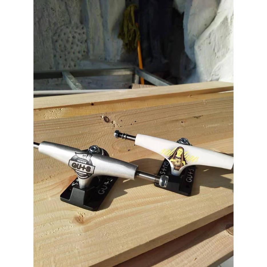 GUTS : SKATEBOARD TRUCK - SALVATORE 5.25 ( LOCAL BRAND TRUCKS)
