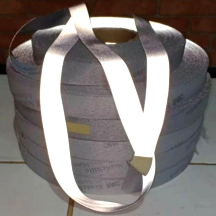 3M 8906 Skotlet Reflector Kain-Scotlight Baju Safety 2,5 cm x 200 M