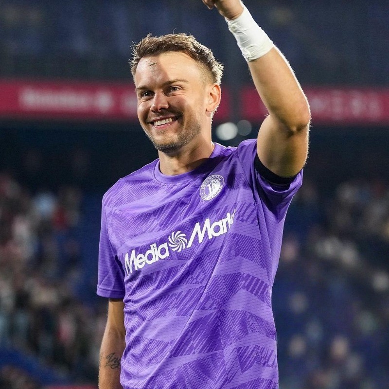 2025-26 Feyenoord Goalkeeper Jersey Feyenoord Goalkeeper Football Jersey