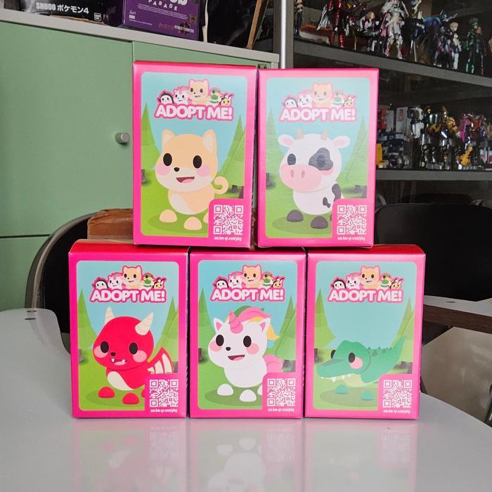 DAYTOY- Happy Meal Mcd Adopt Me Dog Cow Unicorn Crocodile