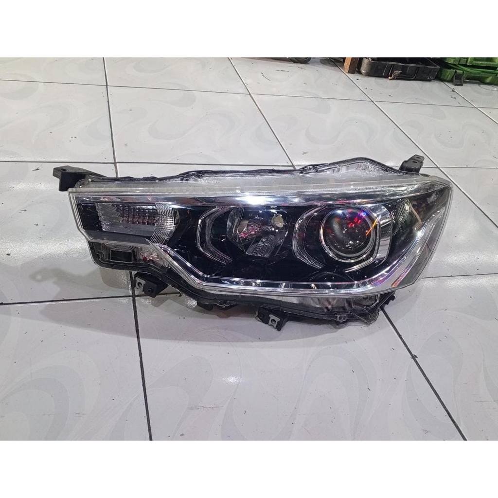 Headlamp lampu depan suzuki ertiga 2018 2019 original