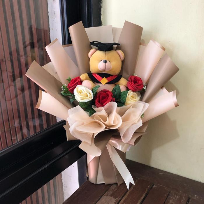 BOM SALE BUKET BONEKA MEDIUM MAWAR BUKET BONEKA BANDUNG BUKET WISUDA BUKET WISUDA BANDUNG KODE 623