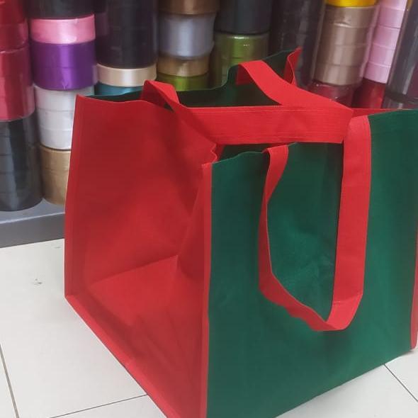 Tas Nasi Kotak Buat Christmas Bahan Tebal Isi 12 Pcs