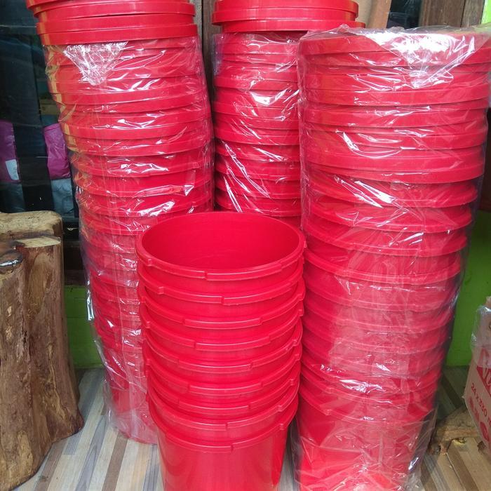 EMBER BEKAS ES CREAM