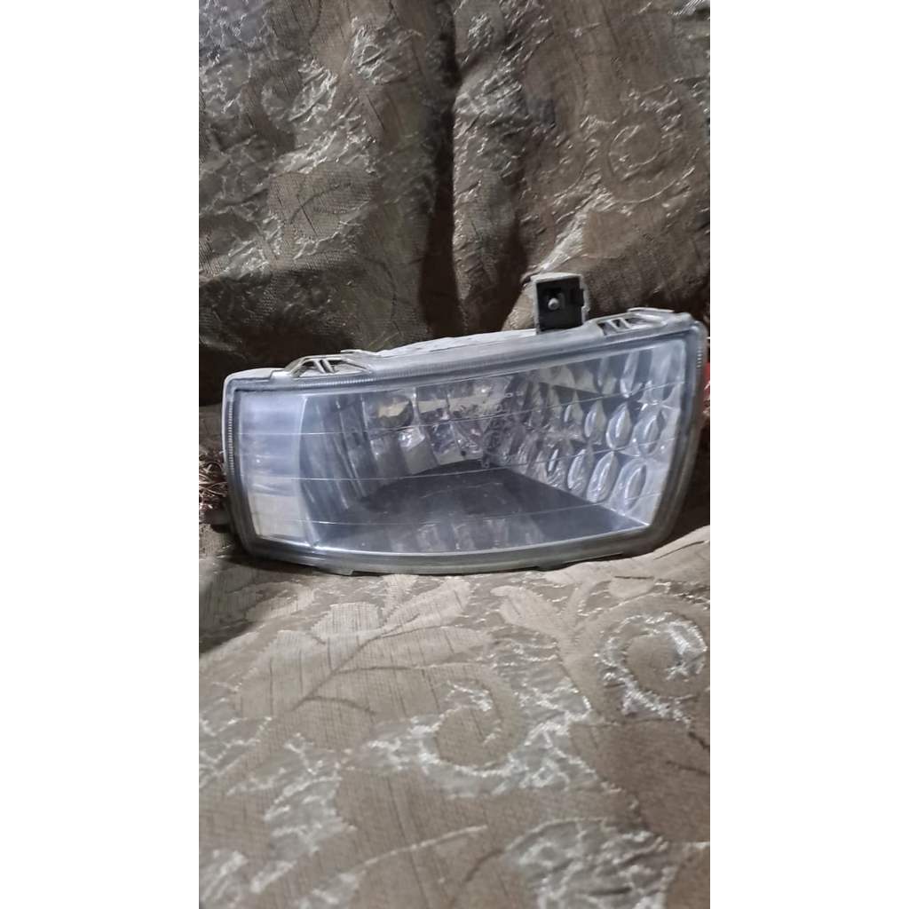 Foglamp lampu kabut innova 2004-2006-2007-2008-2009-2010 original